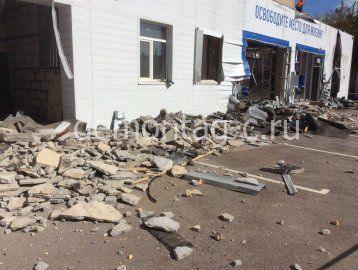 Демонтаж кирпичного строения 150 m2